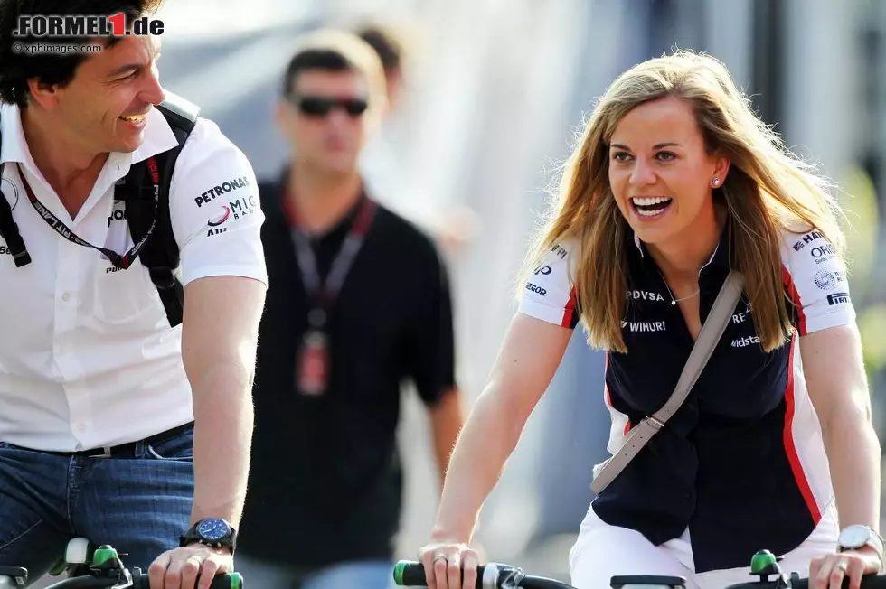 Foto zur News: Glückliche Ehe, so wird&#039;s gemacht: Mercedes-Sportdirektor Toto Wolff mit seiner Frau Susie, ihres Zeichens Williams-Testfahrerin.