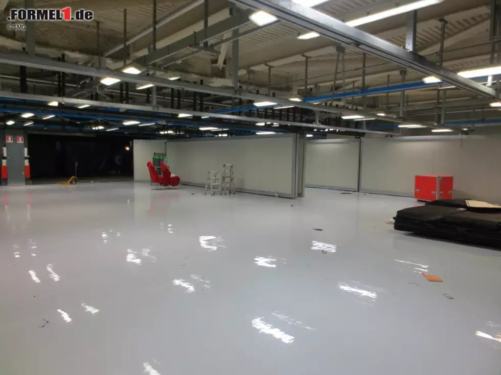Foto zur News: ... bis die Boxen letztendlich komplett ausgeräumt und sauber sind.