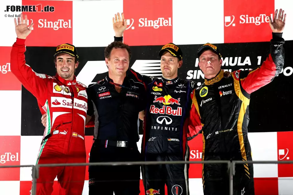Corriere dello Sport (Italien): "Vettel, Alonso und Räikkönen: Die drei besten Piloten der Welt siegen in Singapur. Alonso kann seinen zweiten Platz feiern, muss jedoch zugleich auch vor der Übermacht Red Bulls kapitulieren. Es lebe Alonso, obwohl sein F138 im Vergleich zu Red Bull atemlos erscheint. Jetzt muss man auf das Ferrari der Zukunft hoffen, das auf zwei Stars wie Alonso und Räikkönen setzt." Foto zur News: Corriere dello Sport (Italien): "Vettel, Alonso und Räikkönen: Die drei besten Piloten der Welt siegen in Singapur. Alonso kann seinen zweiten Platz feiern, muss jedoch zugleich auch vor der Übermacht Red Bulls kapitulieren. Es lebe Alonso, obwohl sein F138 im Vergleich zu Red Bull atemlos erscheint. Jetzt muss man auf das Ferrari der Zukunft hoffen, das auf zwei Stars wie Alonso und Räikkönen setzt."