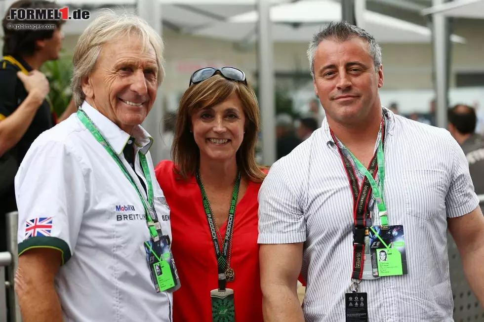 Joey aus der US-Sitcom "Friends", Matt LeBlanc (rechts), ist schon seit Jahren glühender Racing-Fan. Hier im Bild mit dem ehemaligen Grand-Prix-Piloten Derek Bell. Foto zur News: Joey aus der US-Sitcom "Friends", Matt LeBlanc (rechts), ist schon seit Jahren glühender Racing-Fan. Hier im Bild mit dem ehemaligen Grand-Prix-Piloten Derek Bell.