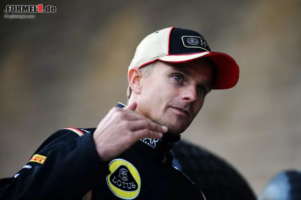 Foto zur News: Heikki Kovalainen (Chancen: *): Für den Finnen, der ausgerechnet Landsmann Kimi Räikkönen ersetzt, sind Austin und Sao Paulo so etwas wie der letzte Strohhalm in der Formel 1. Seine einzige Chance auf ein Stammcockpit 2014 war bisher Caterham - und selbst da steht er nicht besonders hoch auf der Liste, weil er keine Sponsorenmillionen im Rücken hat. Der nötige Biss, Romain Grosjean einzuheizen, wird also da sein - aber realistisch betrachtet hat der 32-jährige Sieger des Ungarn-Grand-Prix 2008 (auf McLaren) kaum eine Chance, ein Glanzlicht zu setzen. Völlig unverhofft und ohne jedes Training in ein Auto zu steigen, das er nicht kennt, war selbst Michael Schumacher eine Nummer zu riskant. Der siebenmalige Weltmeister hätte nämlich eigentlich an Kovalainens Stelle sein sollen.