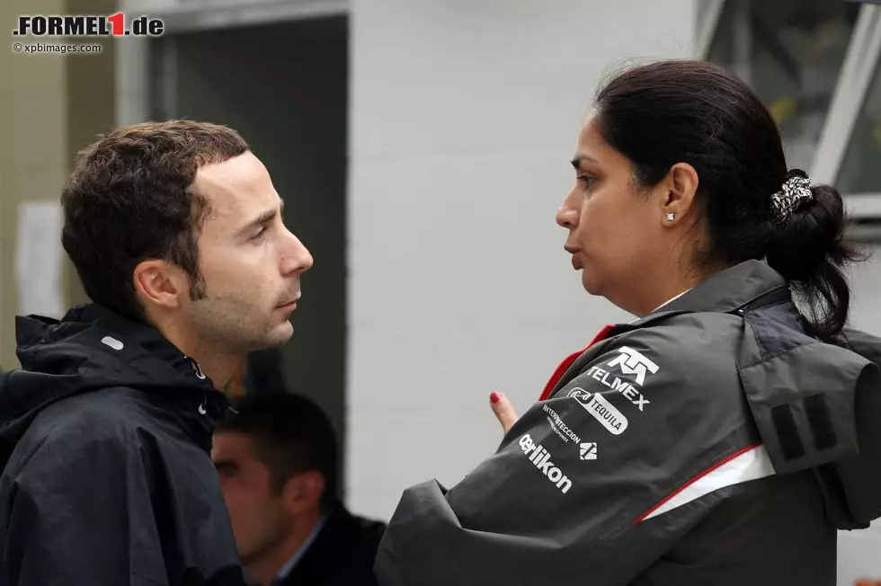 Nicolas Todt und Monisha Kaltenborn sind sich angeblich schon einig: Todt-Schützling Pastor Maldonado wird voraussichtlich zu Sauber kommen. Mit den 35 Millionen Euro von PDVSA im Gepäck kann das Schweizer Team zumindest einige seiner Rechnungen zahlen. Foto zur News: Nicolas Todt und Monisha Kaltenborn sind sich angeblich schon einig: Todt-Schützling Pastor Maldonado wird voraussichtlich zu Sauber kommen. Mit den 35 Millionen Euro von PDVSA im Gepäck kann das Schweizer Team zumindest einige seiner Rechnungen zahlen.
