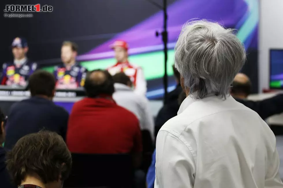 Seltener Gast bei der internationalen Pressekonferenz nach dem Rennen: Was Bernie Ecclestone da wohl will? Foto zur News: Seltener Gast bei der internationalen Pressekonferenz nach dem Rennen: Was Bernie Ecclestone da wohl will?