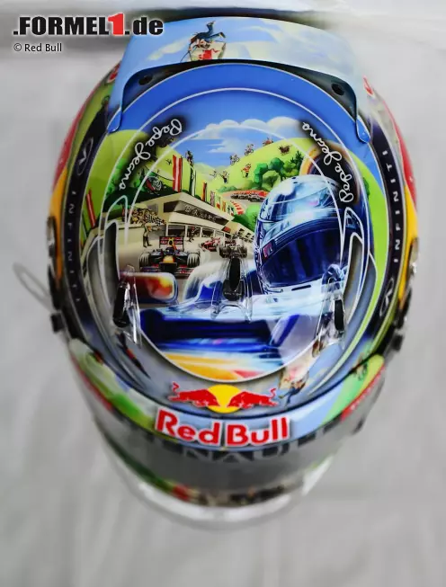 Sebastian Vettel rührt indes mit seinem Spezialhelm die Werbetrommel für den Österreich-Grand-Prix, der am 22. Juni 2014 sein Comeback geben wird. Am Tag des Saisonfinales lief der Vorverkauf an - und der Ansturm war so groß, dass die Internetserver gleich einmal vor der Last kapitulierten. Wer noch Tickets will, muss schnell sein: Die ersten vier von insgesamt 14 Kategorien sind schon ausverkauft. Foto zur News: Sebastian Vettel rührt indes mit seinem Spezialhelm die Werbetrommel für den Österreich-Grand-Prix, der am 22. Juni 2014 sein Comeback geben wird. Am Tag des Saisonfinales lief der Vorverkauf an - und der Ansturm war so groß, dass die Internetserver gleich einmal vor der Last kapitulierten. Wer noch Tickets will, muss schnell sein: Die ersten vier von insgesamt 14 Kategorien sind schon ausverkauft.