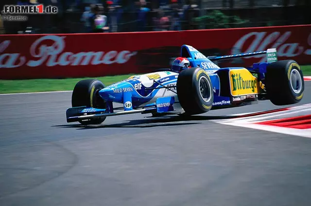 In Schumachers Schatten feierte 1995 auch ein gewisser Johnny Herbert zwei Siege auf Benetton: Silverstone und Monza. Foto zur News: In Schumachers Schatten feierte 1995 auch ein gewisser Johnny Herbert zwei Siege auf Benetton: Silverstone und Monza.