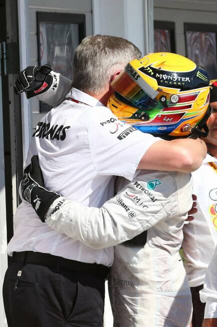 Foto zur News: Der 13. und bisher letzte Sieger unter Ross Brawns Regie ist noch taufrisch: Lewis Hamilton hat am vergangenen Wochenende auf Mercedes den Grand Prix von Ungarn in Budapest gewonnen.