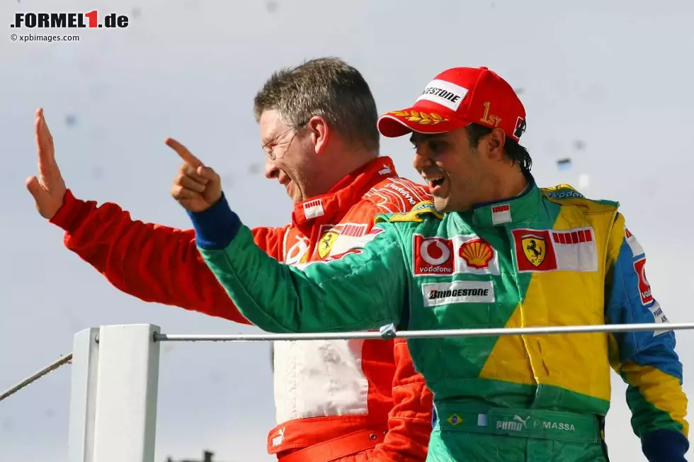 2006 dann erstmals zunehmende Gegenwehr im eigenen Team: Shootingstar Felipe Massa gewann in Istanbul und sein Heimrennen in Sao Paulo (Foto) - und Schumacher beendete seine Karriere. Daraufhin hatte auch Brawn erstmal genug von der Formel 1 - und ging ein Jahr lang Fliegenfischen. Foto zur News: 2006 dann erstmals zunehmende Gegenwehr im eigenen Team: Shootingstar Felipe Massa gewann in Istanbul und sein Heimrennen in Sao Paulo (Foto) - und Schumacher beendete seine Karriere. Daraufhin hatte auch Brawn erstmal genug von der Formel 1 - und ging ein Jahr lang Fliegenfischen.