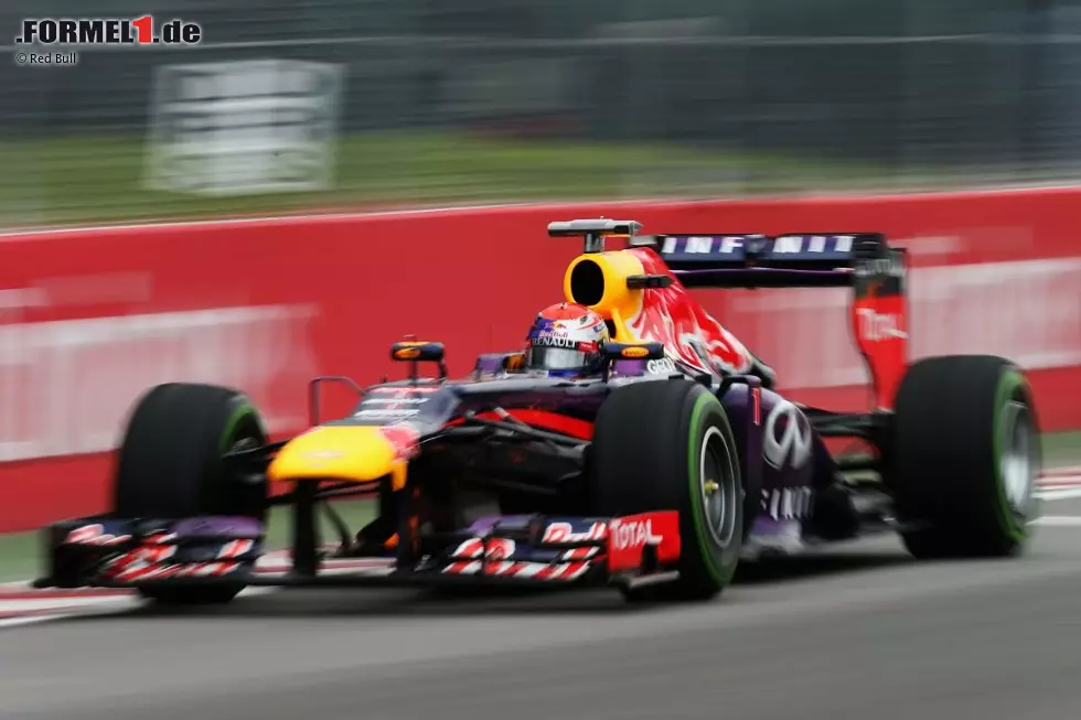 Foto zur News: L&#039;Equipe (Frankreich): "Am Ende war es die Qualifikation, die Sebastian Vettel am meisten Probleme bereitet hat. Beim Rennen am Sonntag fuhr der Deutsche über 70 Runden spazieren und sorgte nur für einen kurzen Schreckmoment, als er aus der Kurve rutschte. Davon abgesehen war es ein Kinderspiel für den dreimaligen Weltmeister."