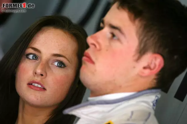 Ebenfalls Laura, ebenfalls brünett: Hülks Ex-Teamkollege Paul di Resta scheint auf den gleichen Frauentyp zu stehen. Laura Jordan begleitet den schottischen Force-India-Piloten schon seit vielen Jahren. Foto zur News: Ebenfalls Laura, ebenfalls brünett: Hülks Ex-Teamkollege Paul di Resta scheint auf den gleichen Frauentyp zu stehen. Laura Jordan begleitet den schottischen Force-India-Piloten schon seit vielen Jahren.