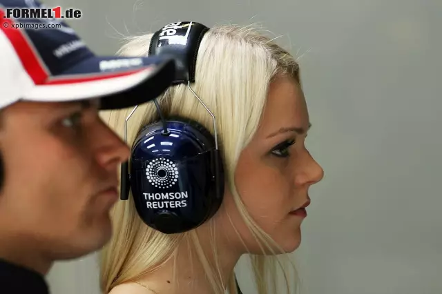Haben durchaus Potenzial, nach Kimi & Jenni das neue finnische Traumpaar zu werden: Der schüchterne Williams-Rookie Valtteri Bottas liebt Olympia-Schwimmerin Emilia Pikkarainen, bei den letzten Spielen in London immerhin 27. über 200 Meter Schmetterling. Foto zur News: Haben durchaus Potenzial, nach Kimi & Jenni das neue finnische Traumpaar zu werden: Der schüchterne Williams-Rookie Valtteri Bottas liebt Olympia-Schwimmerin Emilia Pikkarainen, bei den letzten Spielen in London immerhin 27. über 200 Meter Schmetterling.
