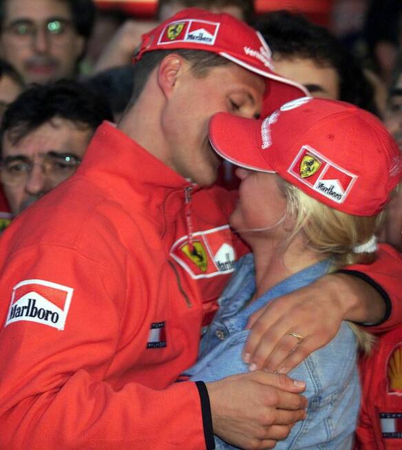 Foto zur News: Und wenn wir schon bei ehemaligen deutschen Formel-1-Stars sind: Michael Schumacher hat seine Corinna einst Heinz-Harald Frentzen ausgespannt, ...