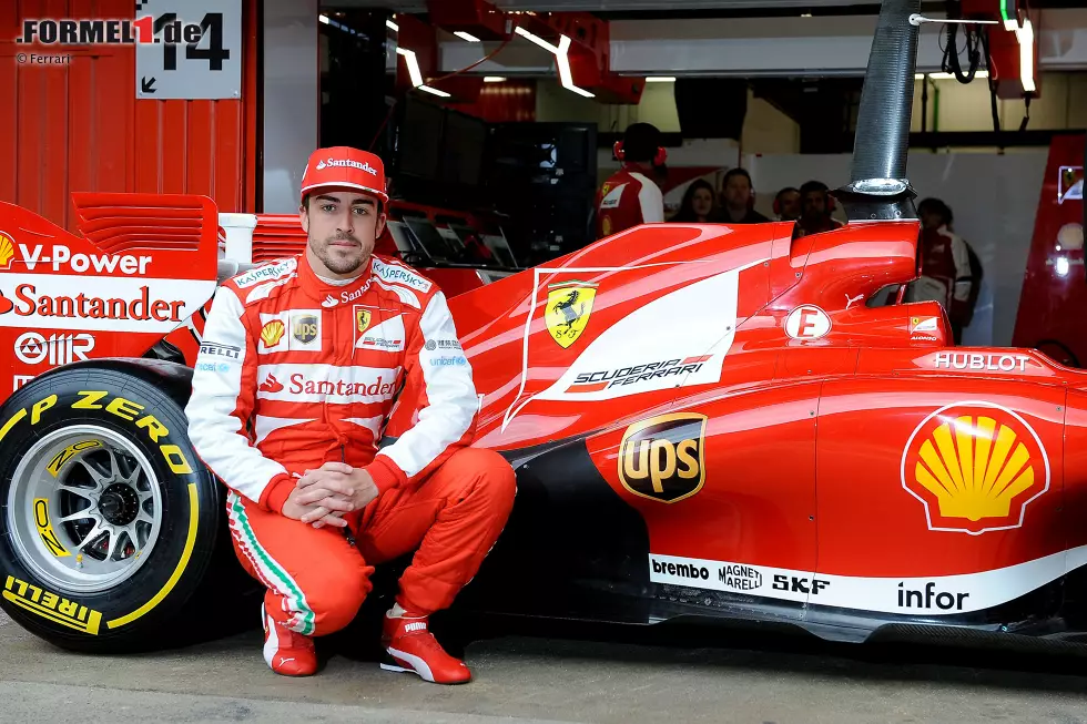 2013: Ferrari F138. Zweiter in der Fahrer-, Dritter in der Konstrukteurs-Weltmeisterschaft. Zwei Siege. - Mit der Namensgebung F138 erinnert Ferrari an das Ende der Ära der Acht-Zylinder-Motoren Ende 2013. Fernando Alonso kann seinem Dauerrivalen Sebastian Vettel nur zu Beginn der Saison Paroli bieten. Gegen den Durchmarsch des Red-Bull-Piloten in der zweiten Saisonhälfte ist Alonso machtlos und muss sich wieder einmal mit der Vize Meisterschaft begnügen. Foto zur News: 2013: Ferrari F138. Zweiter in der Fahrer-, Dritter in der Konstrukteurs-Weltmeisterschaft. Zwei Siege. - Mit der Namensgebung F138 erinnert Ferrari an das Ende der Ära der Acht-Zylinder-Motoren Ende 2013. Fernando Alonso kann seinem Dauerrivalen Sebastian Vettel nur zu Beginn der Saison Paroli bieten. Gegen den Durchmarsch des Red-Bull-Piloten in der zweiten Saisonhälfte ist Alonso machtlos und muss sich wieder einmal mit der Vize Meisterschaft begnügen.