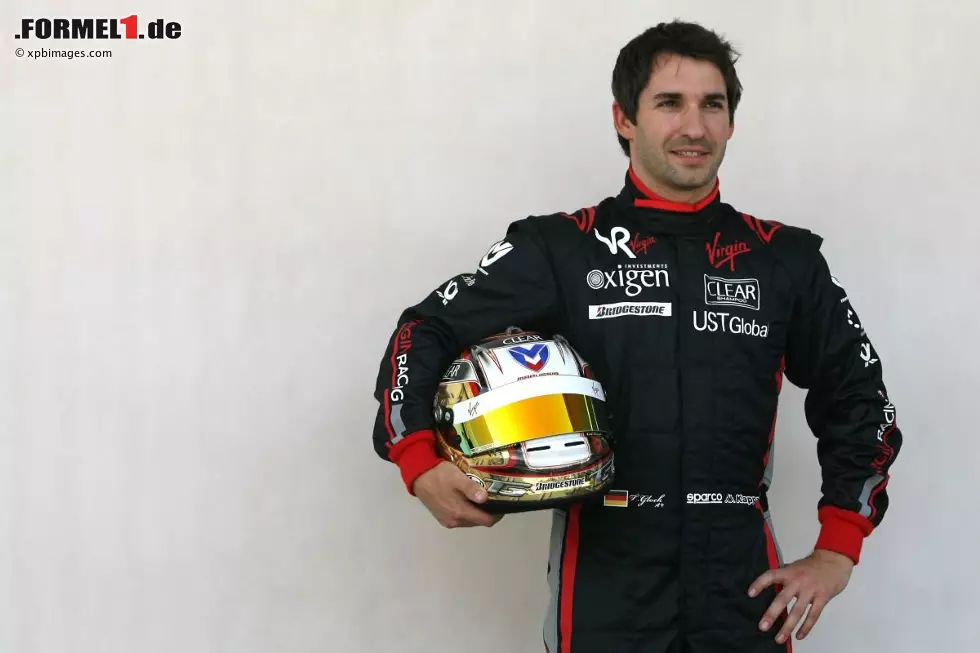 Neues Team, neues Glück? Timo Glock wechselt zur Saison 2010 zum neuen Rennstall Virgin. Die Mannschaft um den damaligen Designer Nick Wirth will die Szene mit geringen Mitteln und großen Ideen auf den Kopf stellen. Foto zur News: Neues Team, neues Glück? Timo Glock wechselt zur Saison 2010 zum neuen Rennstall Virgin. Die Mannschaft um den damaligen Designer Nick Wirth will die Szene mit geringen Mitteln und großen Ideen auf den Kopf stellen.