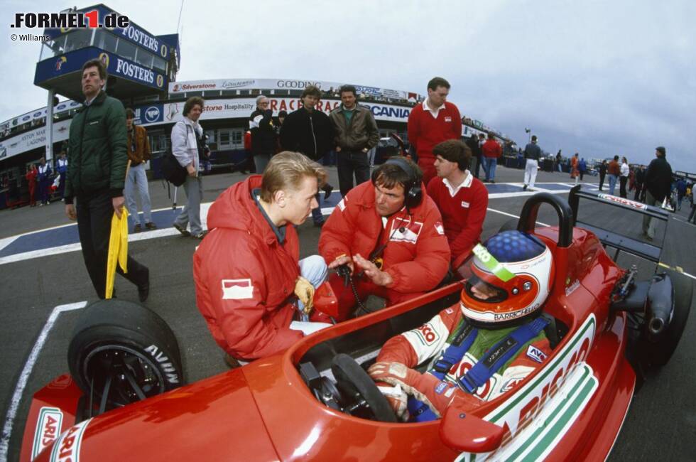 Foto zur News: Trotzdem hält er weiterhin Kontakt zur Formel-3-Szene auf der Insel. Dort sorgt gerade ein Newcomer für Furore: Rubens Barrichello.