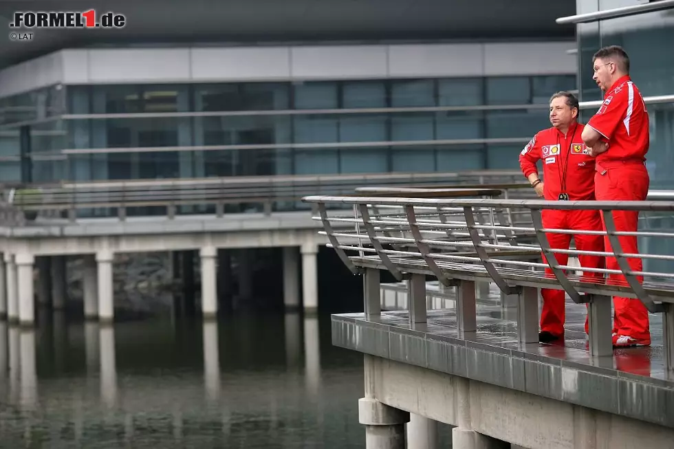 ...zurück, und auch das Ferrari-Traumteam bröckelte auseinander. Brawn zog sich... Foto zur News: ...zurück, und auch das Ferrari-Traumteam bröckelte auseinander. Brawn zog sich...