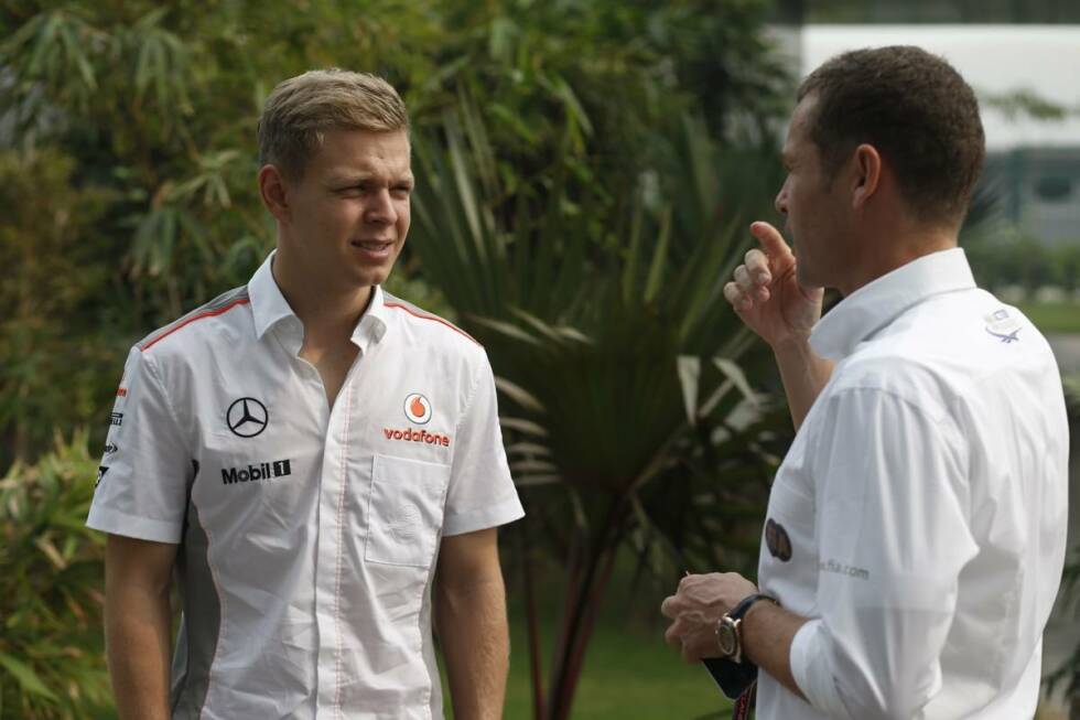 Foto zur News: Natürlich ist Vater Jan Magnussen das große Vorbild des künftigen Grand-Prix-Piloten. Aber auch für Landsmann Tom Kristensen (hier gemeinsam im Formel-1-Fahrerlager) hegt der Youngster viele Sympathien.