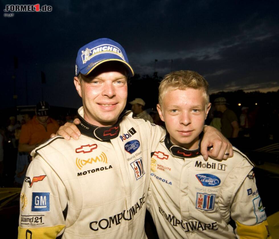 Kevin ist der Sohn vom früheren Formel-1- und DTM-Piloten Jan Magnussen, der sich im Grand-Prix-Sport nie so recht hatte durchsetzen können - trotz enormen Talents. Seit vielen jahren hat Jan Magnussen allerdings als Werkspilot in einer GT-Corvette ein gutes Auskommen. Sein Sohn (hier ein Fotos von 2007) begleitete ihn früher oft zu Rennen. Kevin ist der Sohn vom früheren Formel-1- und DTM-Piloten Jan Magnussen, der sich im Grand-Prix-Sport nie so recht hatte durchsetzen können - trotz enormen Talents. Seit vielen jahren hat Jan Magnussen allerdings als Werkspilot in einer GT-Corvette ein gutes Auskommen. Sein Sohn (hier ein Fotos von 2007) begleitete ihn früher oft zu Rennen.
