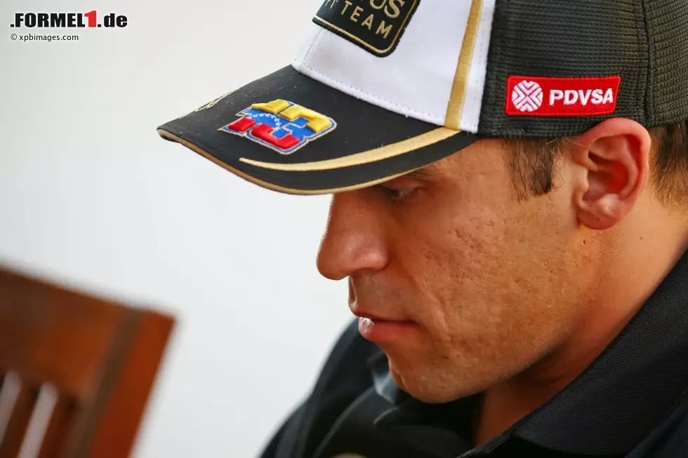 Anfang 2016 ist dann Feierabend. Weil Sponsor PDVSA die rund 30 Millionen Euro Mitgift pro Jahr nicht länger aufbringen kann, fliegt Maldonado bei Renault raus. Die Franzosen hatten das Lotus-Team wenige Wochen zuvor übernommen. Foto zur News: Anfang 2016 ist dann Feierabend. Weil Sponsor PDVSA die rund 30 Millionen Euro Mitgift pro Jahr nicht länger aufbringen kann, fliegt Maldonado bei Renault raus. Die Franzosen hatten das Lotus-Team wenige Wochen zuvor übernommen.