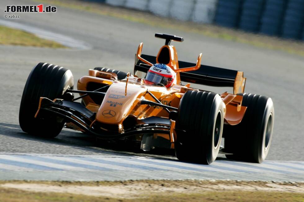 Foto zur News: Ein Versuch, an die Tradition anzuknüpfen: McLaren testete seinen 2006er-Boliden in Jerez mit oranger Lackierung. In Melbourne ging der Wagen aber nicht im Ur-Design auf die Strecke.