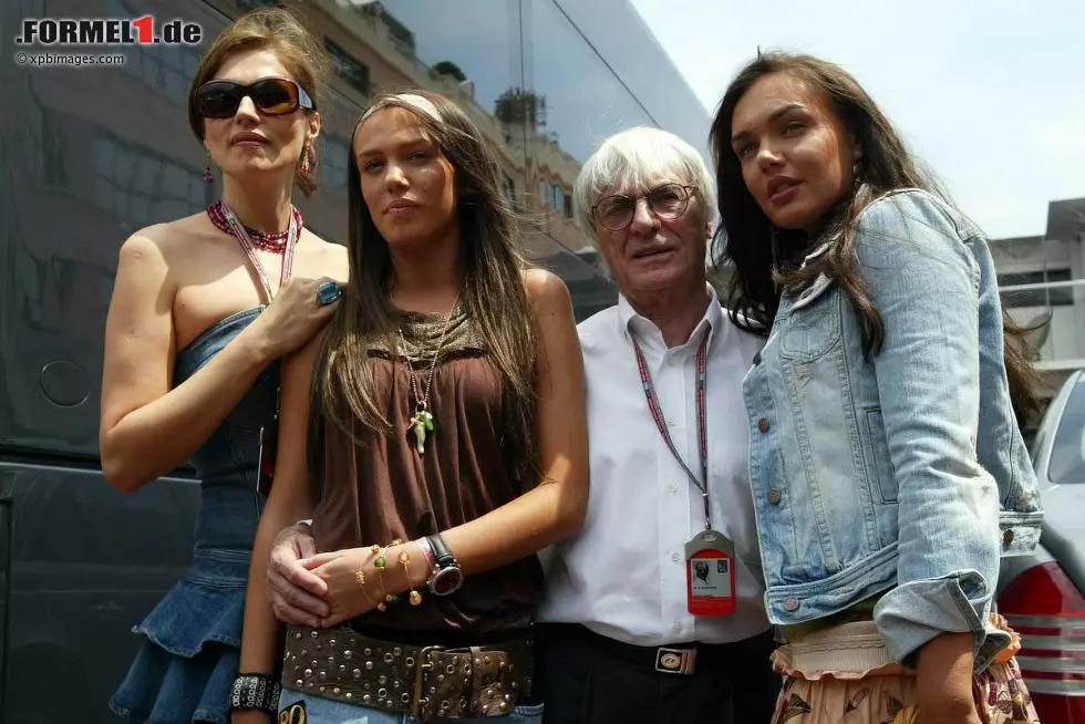 Meet the Ecclestones: Slavica, Petra, Bernie und Tamara Ecclestone. Ein Bild aus besseren Tagen. Foto zur News: Meet the Ecclestones: Slavica, Petra, Bernie und Tamara Ecclestone. Ein Bild aus besseren Tagen.