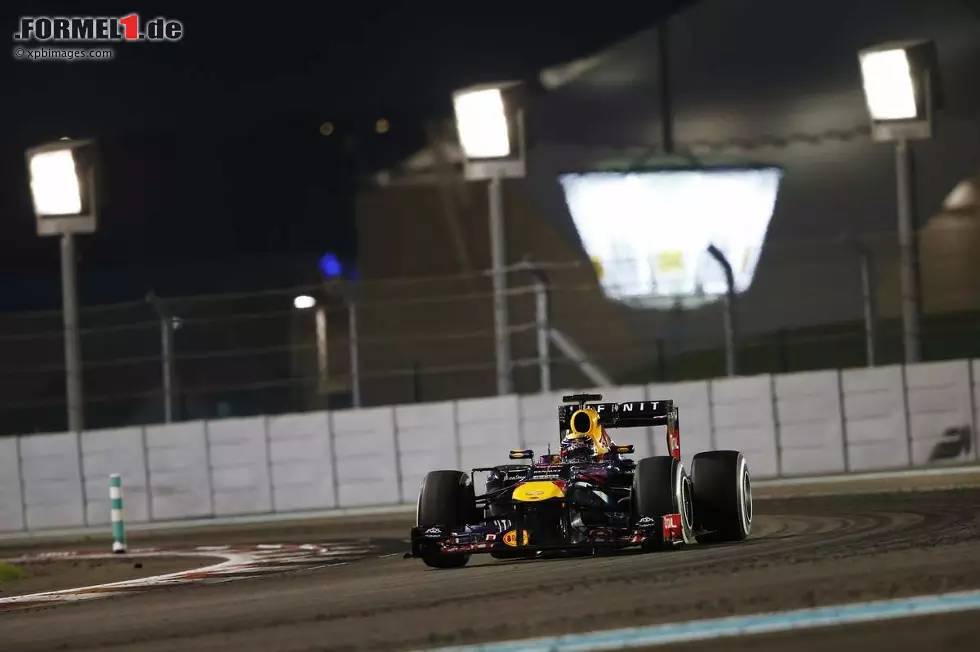 The Telegraph (Großbritannien): "Nächstes Rennen, nächster Doppelsieg, nächste Sieges-Donuts: Im Flutlicht von Abu Dhabi gewinnt Vettel zum siebten Mal." Foto zur News: The Telegraph (Großbritannien): "Nächstes Rennen, nächster Doppelsieg, nächste Sieges-Donuts: Im Flutlicht von Abu Dhabi gewinnt Vettel zum siebten Mal."