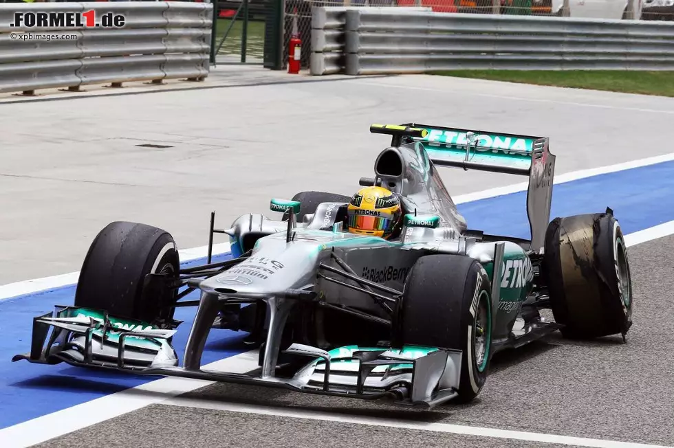 The Guardian (Großbritannien): "Alonso gewinnt in Spanien, aber die Reifen sorgen für Verwirrung. In der Formel 1 geht es momentan darum, wer der beste langsame Fahrer der Welt ist. Pirelli hatte die Aufgabe, den Sport unterhaltsamer zu machen, doch was wir jetzt haben, ist künstlich und ermüdend. Nur der Start und das Ende eines Rennens sind fesselnd. Alonso und Vettel legten am Sonntag brillante Starts hin - danach war es Zeit, für eine Stunde wegzuschauen." Foto zur News: The Guardian (Großbritannien): "Alonso gewinnt in Spanien, aber die Reifen sorgen für Verwirrung. In der Formel 1 geht es momentan darum, wer der beste langsame Fahrer der Welt ist. Pirelli hatte die Aufgabe, den Sport unterhaltsamer zu machen, doch was wir jetzt haben, ist künstlich und ermüdend. Nur der Start und das Ende eines Rennens sind fesselnd. Alonso und Vettel legten am Sonntag brillante Starts hin - danach war es Zeit, für eine Stunde wegzuschauen."