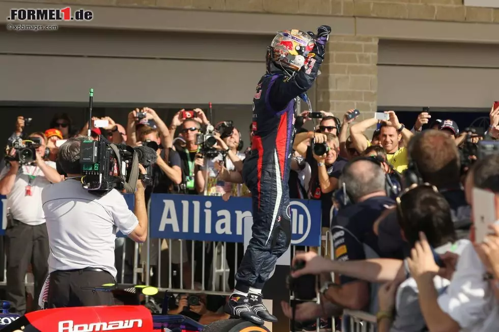 Blick (Schweiz): "Auch der USA GP wird eine Beute von Sebastian Vettel - 8. Sieg in Folge! Einmal mehr ist gegen den nun vierfachen Weltmeister kein Kraut gewachsen." Foto zur News: Blick (Schweiz): "Auch der USA GP wird eine Beute von Sebastian Vettel - 8. Sieg in Folge! Einmal mehr ist gegen den nun vierfachen Weltmeister kein Kraut gewachsen."