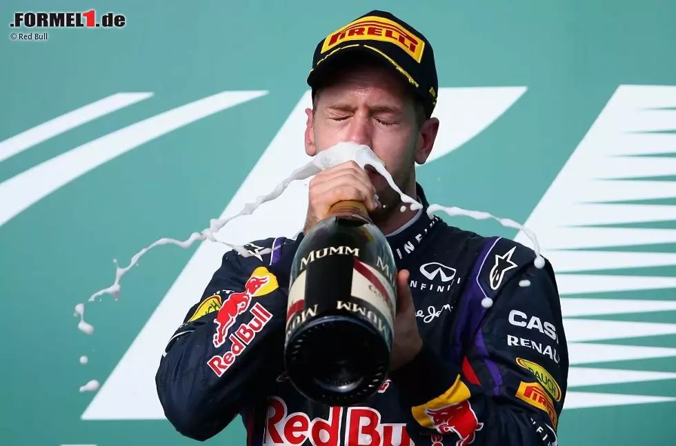 Daily Mirror (Großbritannien): "Sebastian Vettel braust in die Rekordbücher. Der Sieg beim Großen Preis der USA macht es ACHT in Serie." Foto zur News: Daily Mirror (Großbritannien): "Sebastian Vettel braust in die Rekordbücher. Der Sieg beim Großen Preis der USA macht es ACHT in Serie."