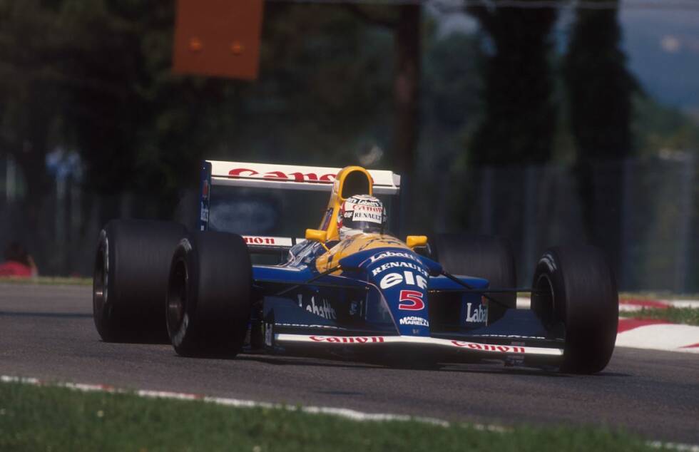 Foto zur News: In Imola folgt bereits der fünfte Sieg - und noch dazu stets mit riesigem Vorsprung und drückender Überlegenheit. Der drittplatzierte Ayrton Senna (McLaren-Honda) hat bereits fast 50 Sekunden Rückstand auf den Williams-Renault-Express.