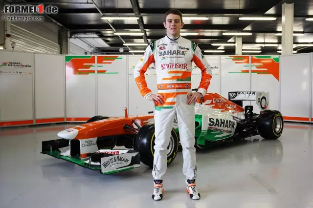 Foto zur News: Beim Launch des VJM06 (mit anschließendem Rollout) in Silverstone kann das Team nur einen Fahrer präsentieren: Ex-DTM-Champion Paul di Resta geht in seine dritte Formel-1-Saison.