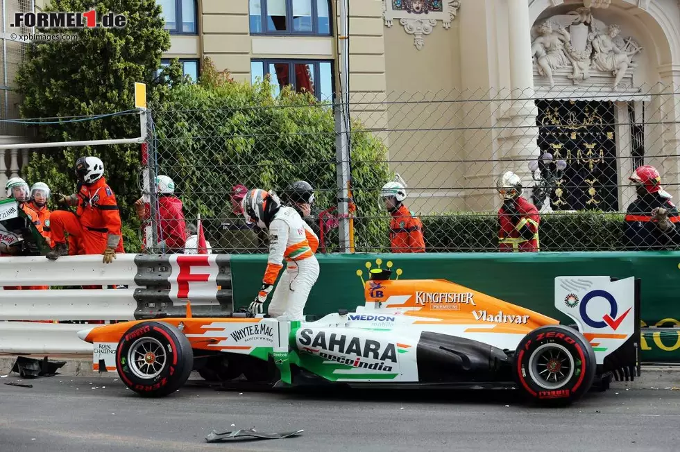 Für ihren Freund heißt es: Immer wieder Monte Carlo! Unbeirrt vom Trainingscrash fährt er im Qualifying auf Platz acht, ... Foto zur News: Für ihren Freund heißt es: Immer wieder Monte Carlo! Unbeirrt vom Trainingscrash fährt er im Qualifying auf Platz acht, ...