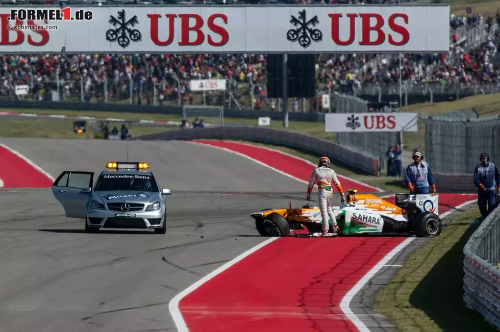 In Austin passt die Performance einigermaßen, aber Zählbares gibt's trotzdem nicht. Für di Resta wegen abbauender Reifen, die einen zusätzlichen Boxenstopp erzwingen, für Sutil wegen einer Kollision mit Pastor Maldonado in der ersten Runde. Foto zur News: In Austin passt die Performance einigermaßen, aber Zählbares gibt's trotzdem nicht. Für di Resta wegen abbauender Reifen, die einen zusätzlichen Boxenstopp erzwingen, für Sutil wegen einer Kollision mit Pastor Maldonado in der ersten Runde.