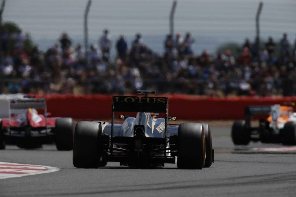 Foto zur News: In Silverstone geht Räikkönen &quot;all in&quot;, verpokert einen sicher scheinenden zweiten Platz, weil er während der Safety-Car-Phase nicht mehr zum Reifenwechsel kommt und alles auf Sieg setzt. Aber das geht schief: Es wird Platz fünf.