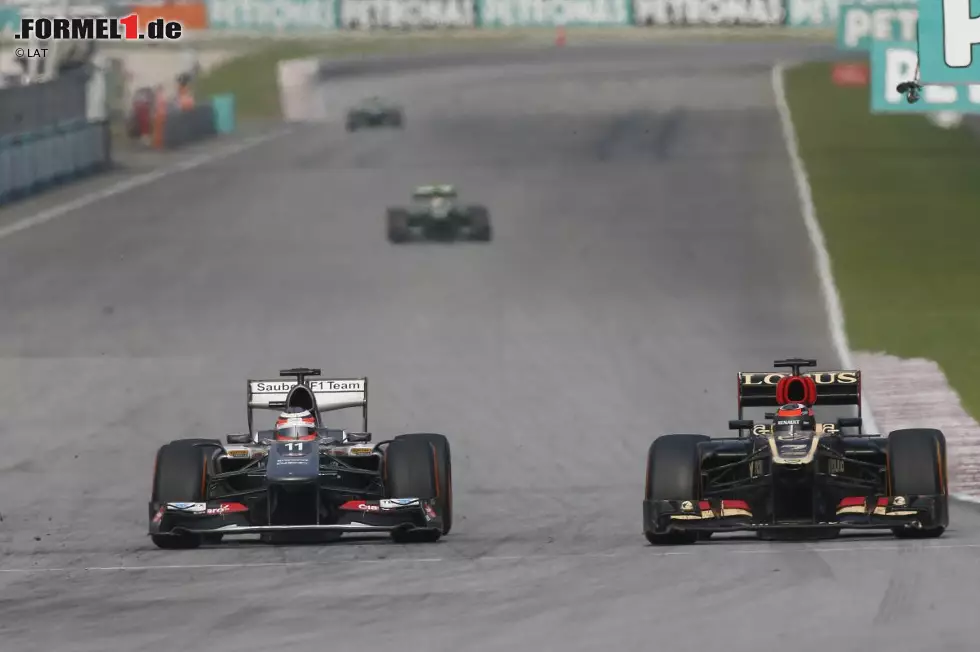 Sieben Tage später läuft's in Malaysia dann schon deutlich besser: Hülkenberg belegt nach hartem Kampf gegen Kimi Räikkönen Platz acht und holt seine ersten vier WM-Punkte. Foto zur News: Sieben Tage später läuft's in Malaysia dann schon deutlich besser: Hülkenberg belegt nach hartem Kampf gegen Kimi Räikkönen Platz acht und holt seine ersten vier WM-Punkte.
