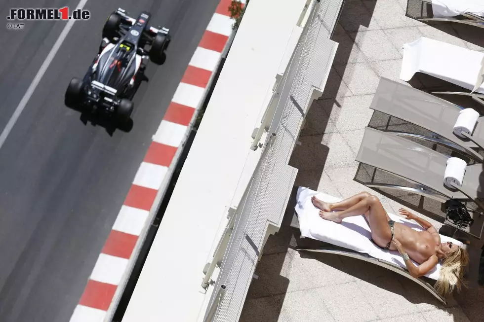 Gutierrez bemüht sich indes redlich, seine Leistungen zu steigern, macht aber Fehler und sieht gegen Hülkenberg kein Land. Selbst in Monaco bleibt er unauffällig. Hier interessieren andere Dinge mehr. Foto zur News: Gutierrez bemüht sich indes redlich, seine Leistungen zu steigern, macht aber Fehler und sieht gegen Hülkenberg kein Land. Selbst in Monaco bleibt er unauffällig. Hier interessieren andere Dinge mehr.