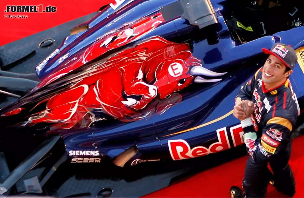 Foto zur News: Der Toro-Rosso-Ferrari STR8 ist (wie der Name schon sagt) das achte eigene Chassis des ehemaligen Minardi-Teams. Das technische Grundkonzept stammt noch von Giorgio Ascanelli, der im Sommer 2012 entlassen wurde. Nachfolger James Key kam erst im September 2012 an Bord.