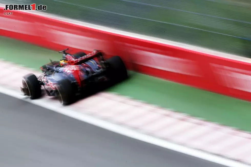 Foto zur News: In Kanada schafft es Toro Rosso erstmals, auch im Regen die Gunst der Stunde zu nutzen. Vergne wird im Qualifying Siebter, Ricciardo Zehnter. Mit Platz sechs erzielt Vergne im Rennen sein bestes Saisonergebnis.