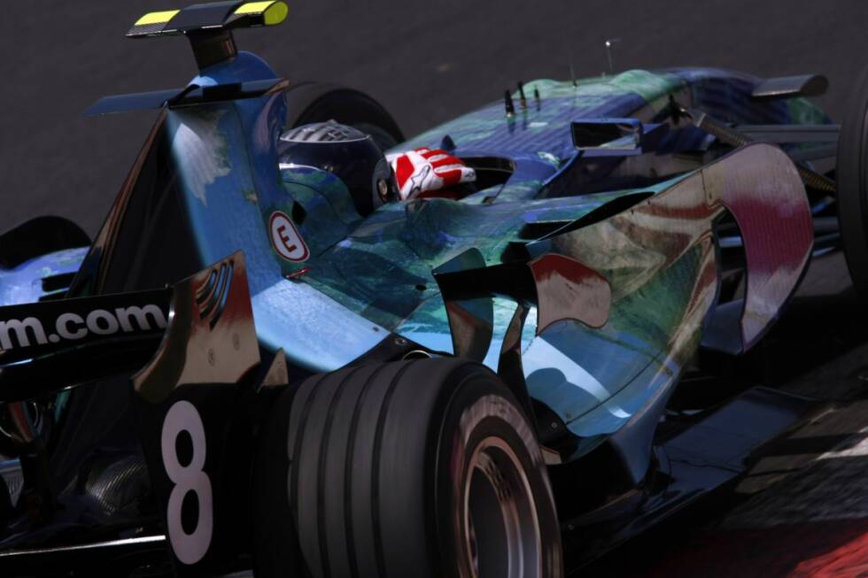 Foto zur News: Aus dem &quot;Earthdream&quot; von Honda wird nichts: 2007 bleibt Barrichello zum ersten und einzigen Mal in seiner Formel-1-Karriere eine komplette Saison hindurch ohne WM-Punkt.