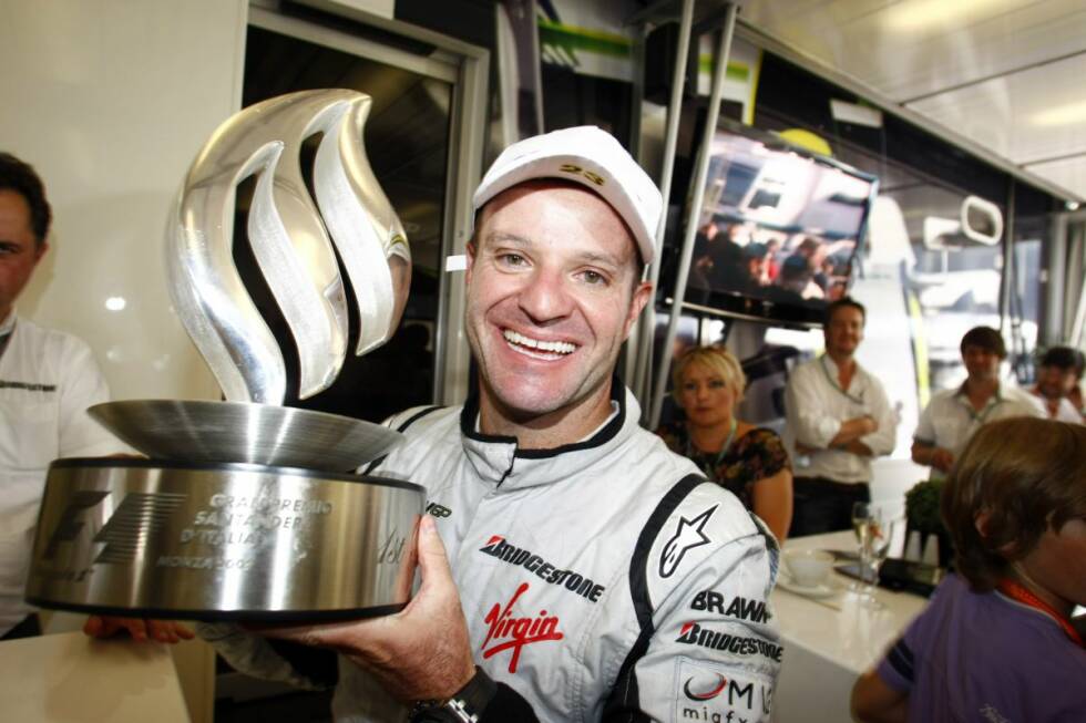 Foto zur News: Der letzte von Barrichellos insgesamt elf Grand-Prix-Siegen: Monza 2009 im Brawn-Mercedes. Mit dem WM-Titel wird es aber nichts. Den reißt sich Teamkollege Jenson Button unter den Nagel.