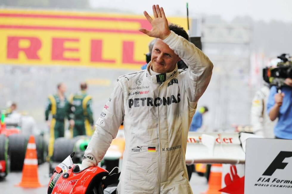 Foto zur News: Vollgas - nicht nur auf der Formel-1-Strecke. Auch in seiner Freizeit bestimmt der Sport das Leben von Michael Schumacher.