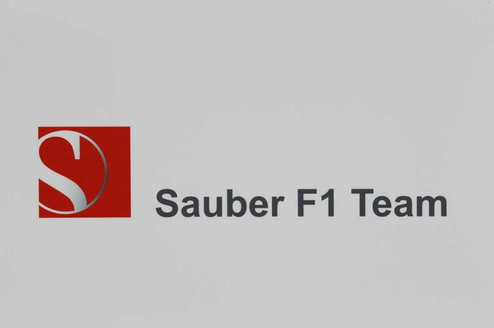 Foto zur News: Sauber (Formel-1-Rennstall): &quot;Unsere Gedanken sind bei Michael Schumacher und seiner Familie. Wir wünschen ihnen Kraft in dieser schwierigen Zeit.&quot;