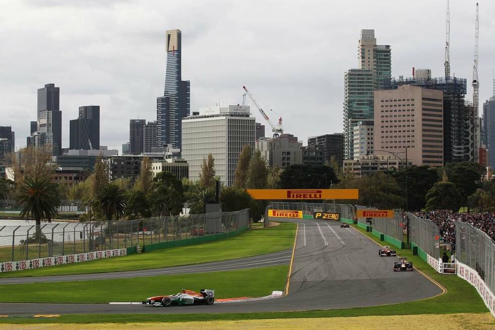 Foto zur News: März 2013: Es ist ein Saisonauftakt nach Maß für Adrian Sutil. Beim Großen Preis von Australien übernimmt er erstmals in seiner Karriere die Führung im Rennen - und das beim Comeback in der Formel 1! Er führt für insgesamt 74 Kilometer, belegt am Ende den siebten Platz.