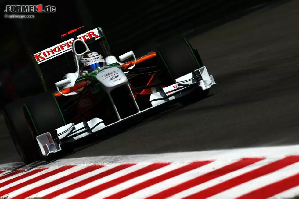 September 2009: Beim Großen Preis von Italien dreht Adrian Sutil zudem erstmals die schnellste Runde im Rennen. Mit fünf Punkten wird er am Jahresende als WM-17. abgewinkt. Foto zur News: September 2009: Beim Großen Preis von Italien dreht Adrian Sutil zudem erstmals die schnellste Runde im Rennen. Mit fünf Punkten wird er am Jahresende als WM-17. abgewinkt.