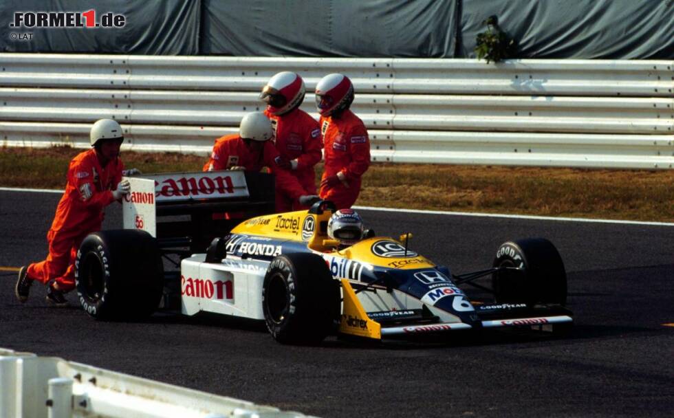 1987: Nigel Mansell kommt mit zwölf Punkten Rückstand auf Nelson Piquet zum vorletzten Saisonrennen, dem ersten Grand Prix überhaupt auf der japanischen Strecke. Doch Mansell fliegt im Training in den S-Kurven ab, zieht sich Rückenprellungen zu und muss am Sonntag tatenlos dabei zusehen, wie sein gehasster Williams-Teamkollege trotz eines Honda-Motorschadens kampflos Weltmeister wird. 1987: Nigel Mansell kommt mit zwölf Punkten Rückstand auf Nelson Piquet zum vorletzten Saisonrennen, dem ersten Grand Prix überhaupt auf der japanischen Strecke. Doch Mansell fliegt im Training in den S-Kurven ab, zieht sich Rückenprellungen zu und muss am Sonntag tatenlos dabei zusehen, wie sein gehasster Williams-Teamkollege trotz eines Honda-Motorschadens kampflos Weltmeister wird.