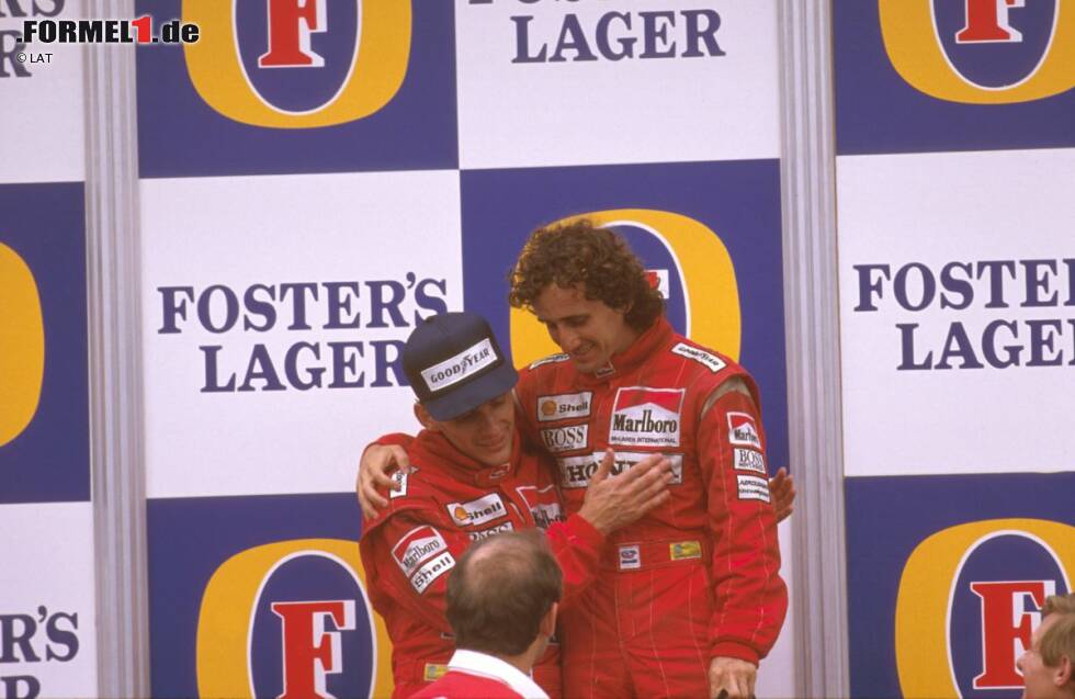 Foto zur News: Er traf auf den &quot;Professor&quot; (hier rechts), der damals der etablierte Platzhirsch in Woking war und gleich im ersten Jahr von Senna geschlagen wurde. Doch damit hatte die Fehde, der die Harmonie sehr schnell wich, erst begonnen.