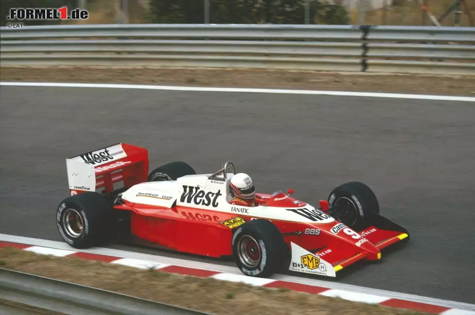 Foto zur News: Platz 6: Martin Brundle, 158 Grands Prix. In der Britischen Formel 3 musste sich Brundle in der Saison 1983 nur Ayrton Senna geschlagen geben, doch in der Formel 1 entwickelten sich die Karrieren beider Fahrer unterschiedlich. Während Senna drei Mal Weltmeister wurde, kam Brundle zwischen 1984 und 1996 lediglich auf neun Podiumsplatzierung.