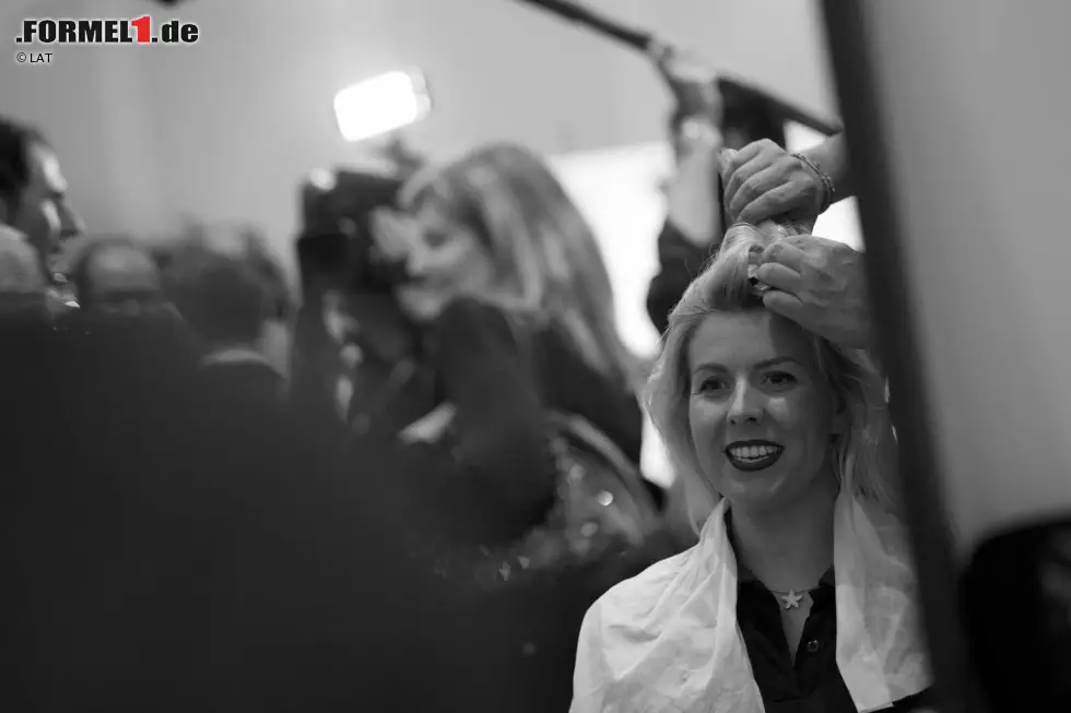 James Calado (Force-India-Testfahrer): "Schrecklich zu sehen, dass Maria de Villota verstorben ist. Schreckliche Neuigkeiten." Foto zur News: James Calado (Force-India-Testfahrer): "Schrecklich zu sehen, dass Maria de Villota verstorben ist. Schreckliche Neuigkeiten."