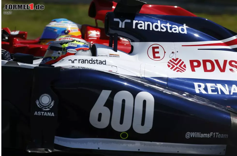 Der deutsche Grand Prix am Nürburgring stellt für Williams einen bedeutenden Meilenstein dar: Zum 600. Formel-1-Rennen gibt es eine Jubiläumslackierung auf dem Seitenkasten. Foto zur News: Der deutsche Grand Prix am Nürburgring stellt für Williams einen bedeutenden Meilenstein dar: Zum 600. Formel-1-Rennen gibt es eine Jubiläumslackierung auf dem Seitenkasten.
