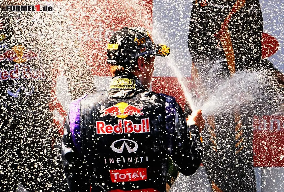 Und damit beendet Vettel gleich zwei Flüche: Erstens kann er im Juli gewinnen - und zweitens endlich auch in Deutschland! Foto zur News: Und damit beendet Vettel gleich zwei Flüche: Erstens kann er im Juli gewinnen - und zweitens endlich auch in Deutschland!