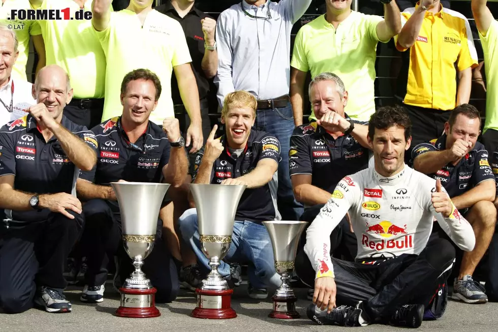 Fernando Alonso liefert vor heimischem Publikum in Monza eine tolle Aufholjagd und fährt noch vom fünften auf den zweiten Platz nach vorne, aber Ferrari gerät langsam immer mehr ins Hintertreffen. Tröstlich, dass er mit Mark Webber zumindest einen Red Bull schlagen kann, ... Foto zur News: Fernando Alonso liefert vor heimischem Publikum in Monza eine tolle Aufholjagd und fährt noch vom fünften auf den zweiten Platz nach vorne, aber Ferrari gerät langsam immer mehr ins Hintertreffen. Tröstlich, dass er mit Mark Webber zumindest einen Red Bull schlagen kann, ...